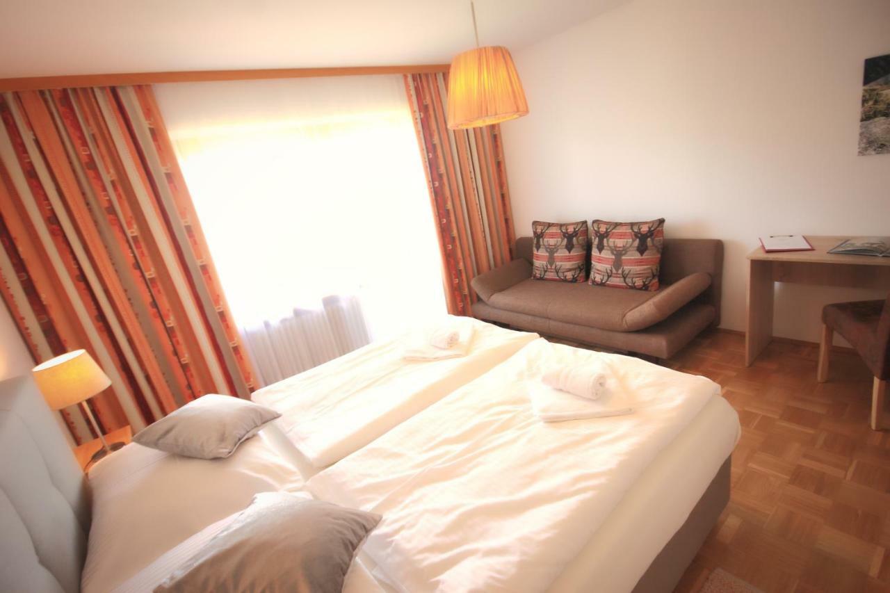 Hotel Pension Eichenhof Ried im Zillertal Extérieur photo